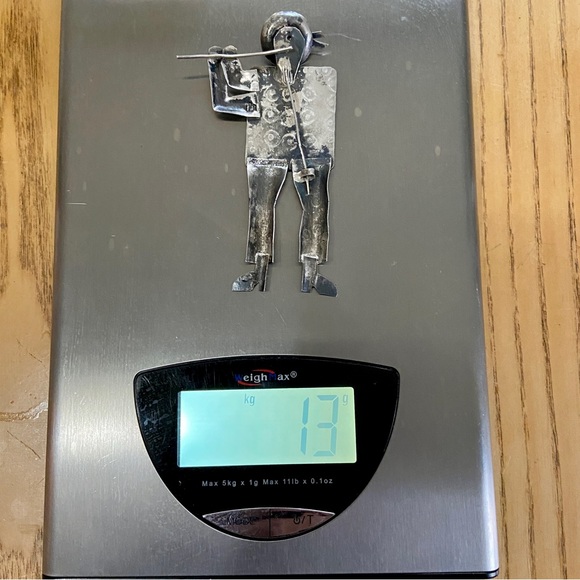 Vintage Sterling Silver Peruvian Brooch Flute Player in Ethnic Dress Stamped 925 - Picture 14 of 16